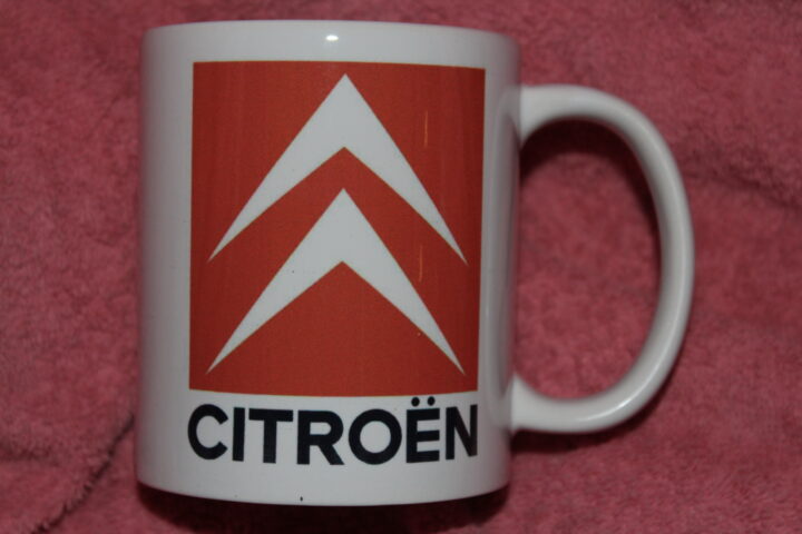11oz Citroen DS mug - Image 2